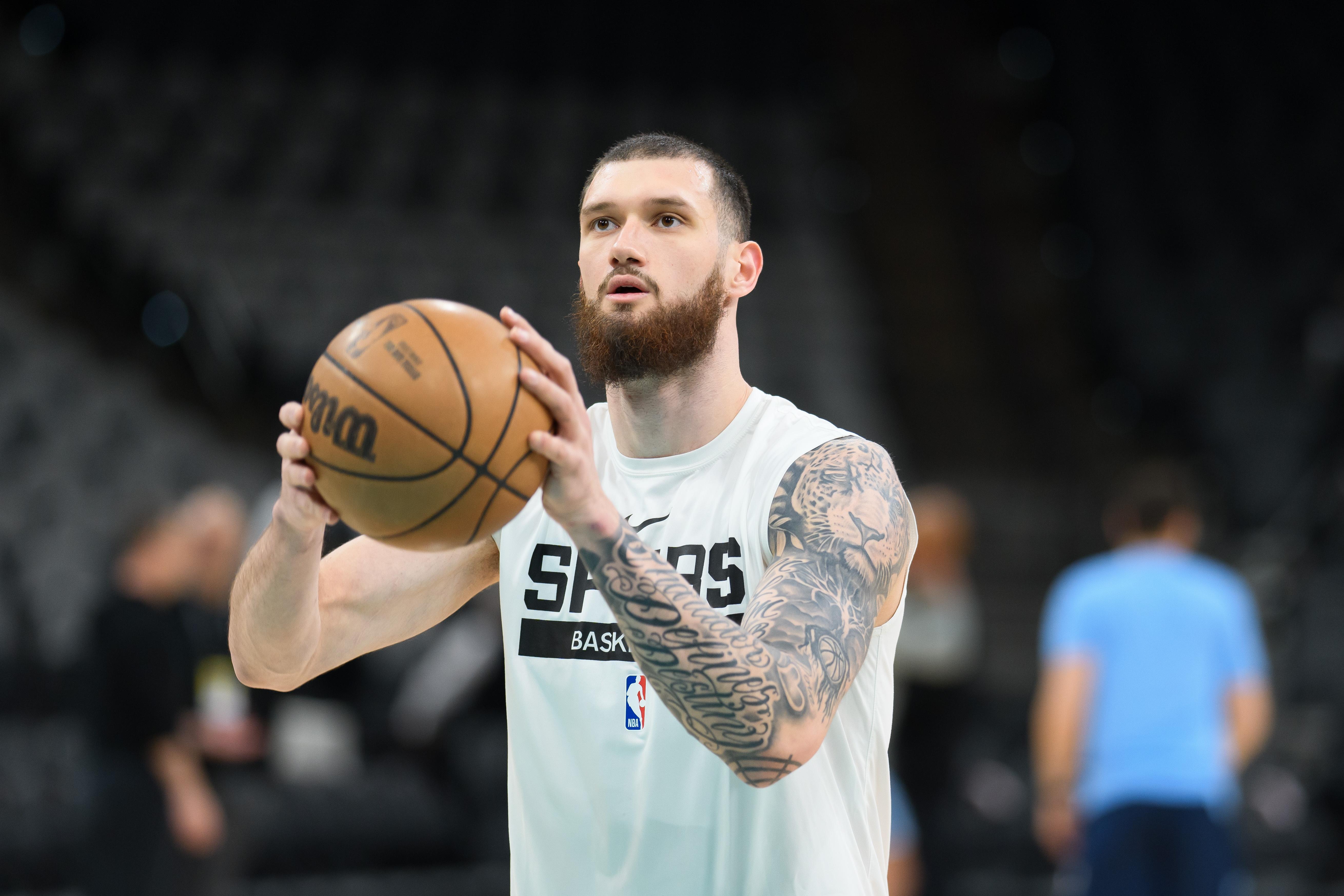 pg中国登录入口-手感一般！马穆凯拉什维利11中4&amp;amp;三分4中0拿到13分&amp;amp;拼到5犯离场